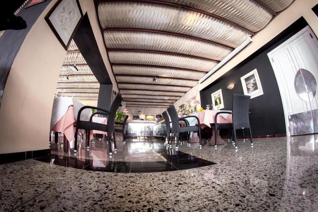 Hostal Talamanca Кала де Ор Экстерьер фото