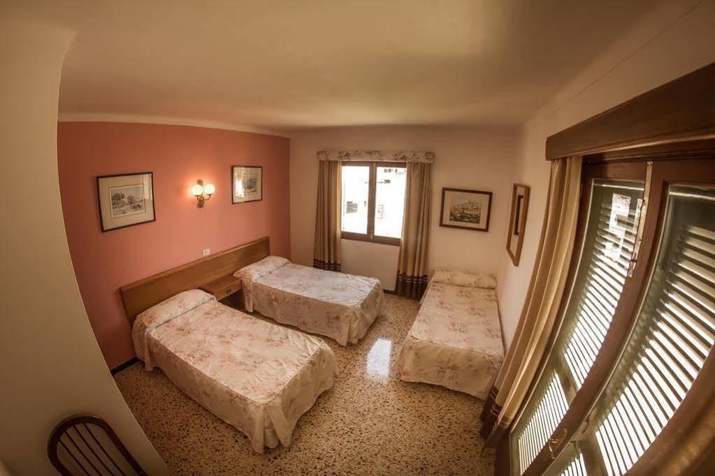 Hostal Talamanca Кала де Ор Экстерьер фото